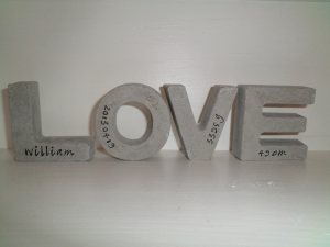 Love bokstäver 7x6,5cm 200kr med tryck + frakt